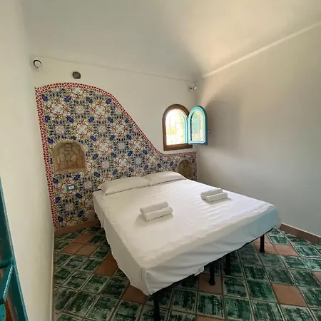 Villa Sitari *